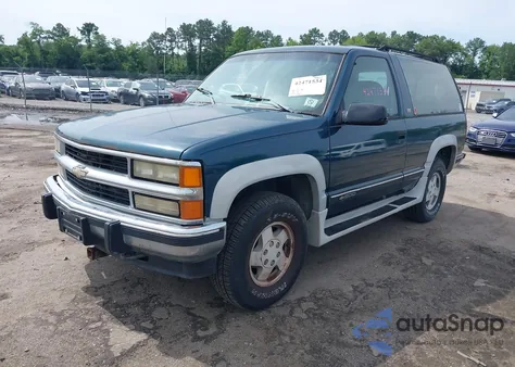 1994 Chevrolet Blazer K1500 из США, поврежденный, VIN 1GNEK18K0RJ366258